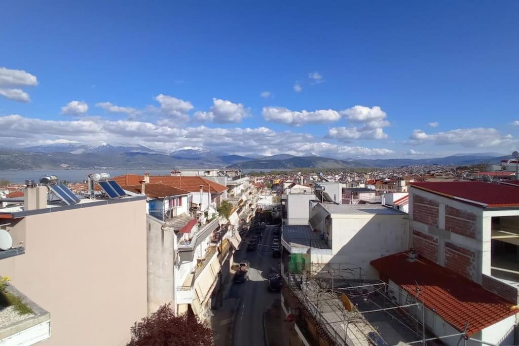 Διαμέρισμα Τριών Υπνοδωμάτιων. Янина Экстерьер фото